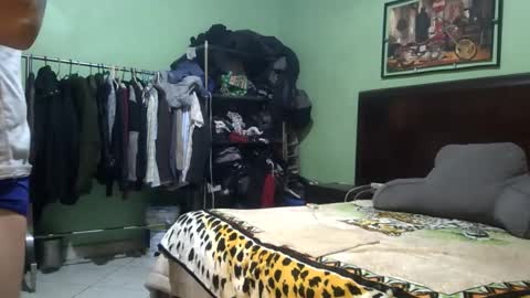 beibyleon69 online show from February 2025 02:47:01 AM