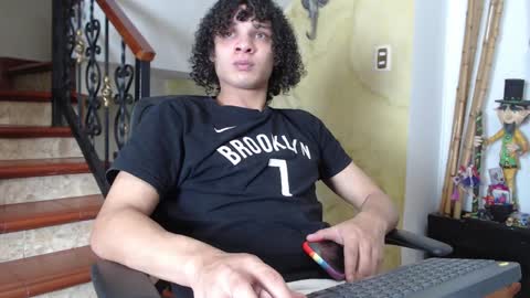 independent model online show from December 2024 11:17:02 PM