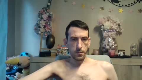 Snapshot of belgianboy33 chatting on December 2025 08:45:01 AM Dreamcock online show from December 2025 08:45:01 AM