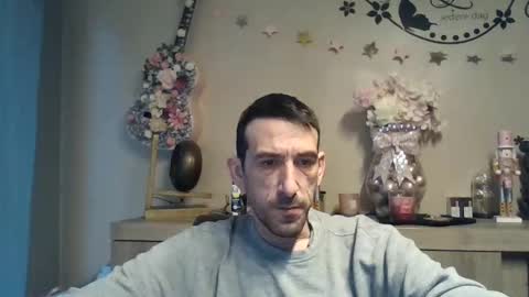 Snapshot of belgianboy33 chatting on December 2025 08:07:02 AM Dreamcock online show from December 2025 08:07:02 AM