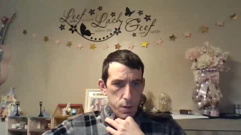 Snapshot of belgianboy33 chatting on January 2026 03:42:02 AM Dreamcock online show from January 2026 03:42:02 AM