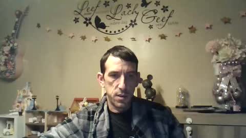 Snapshot of belgianboy33 chatting on January 2026 04:58:02 AM Dreamcock online show from January 2026 04:58:02 AM
