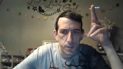 Snapshot of belgianboy33 chatting on January 2026 07:47:02 AM Dreamcock online show from January 2026 07:47:02 AM