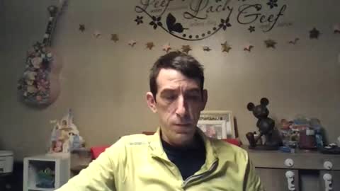 Snapshot of belgianboy33 chatting on February 2026 03:05:01 AM Dreamcock online show from February 2026 03:05:01 AM