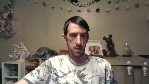 Snapshot of belgianboy33 chatting on March 2026 05:44:01 AM Dreamcock online show from March 2026 05:44:01 AM
