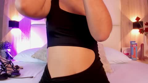 Bella cam online show from January 2026 07:06:01 PM