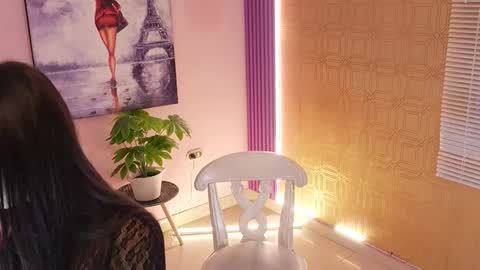 Snapshot of bella19__ chatting on October 2025 08:20:02 PM bella19 online show from October 2025 08:20:02 PM