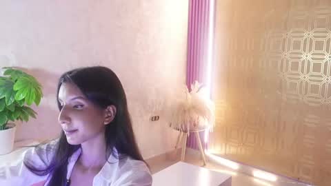 Snapshot of bella19__ chatting on May 2026 08:25:02 PM bella19 online show from May 2026 08:25:02 PM