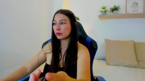 Snapshot of bella_99x chatting on June 2026 11:58:01 AM Bel 3 online show from June 2026 11:58:01 AM