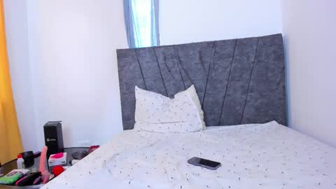 Snapshot of bella_bleak chatting on November 2025 12:19:02 PM Bella and Andrew special couple online show from November 2025 12:19:02 PM