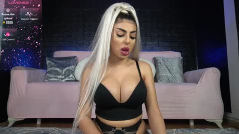 Emma  Bella online show from January 2025 09:07:01 PM