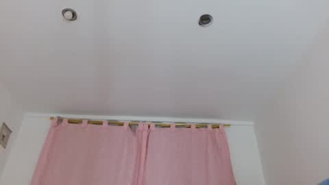 bella_gentle online show from May 2026 11:15:01 AM