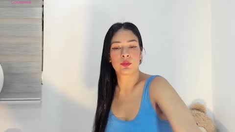 Laura online show from November 2025 05:31:01 PM