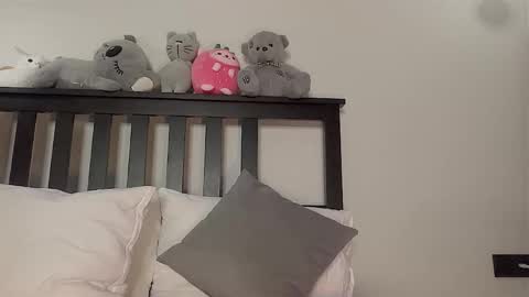 Bella next stream December 2 at 9pm gmt online show from November 2025 03:54:01 AM