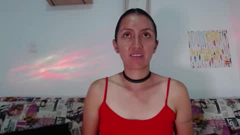 Snapshot of bella_marlowe chatting on December 2025 05:54:02 PM Bella Marlowe online show from December 2025 05:54:02 PM