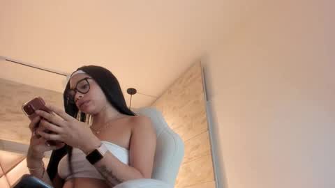  BELLA  online show from March 2026 07:15:01 AM