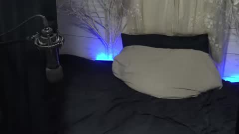 Snapshot of bella_serenity chatting on June 2026 12:45:02 AM bella_serenity online show from June 2026 12:45:02 AM