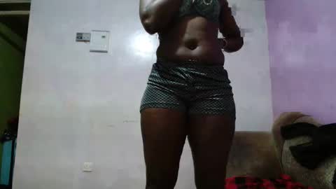 Snapshot of bella_sky_ chatting on February 2026 06:31:02 AM Sky online show from February 2026 06:31:02 AM