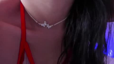 Snapshot of bella_sumers chatting on February 2026 07:45:01 PM Bella online show from February 2026 07:45:01 PM