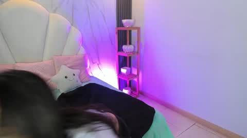 Bella online show from May 2026 07:31:01 PM