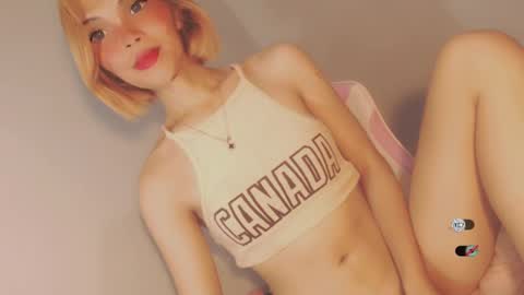 Snapshot of bella_tara chatting on December 2024 11:28:02 AM Bella online show from December 2024 11:28:02 AM