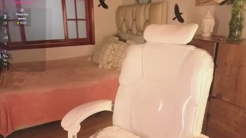 Bella  online show from January 2026 01:37:02 PM