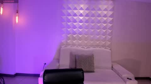 Bella online show from April 2026 03:50:02 AM