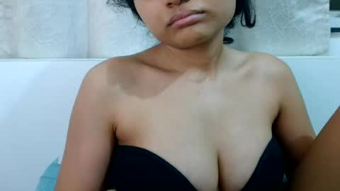 Snapshot of bellacrystall chatting on June 2026 04:20:01 PM bellacrystall online show from June 2026 04:20:01 PM