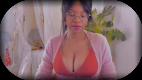 Snapshot of bellahproudly chatting on December 2025 01:33:02 AM Bellah online show from December 2025 01:33:02 AM