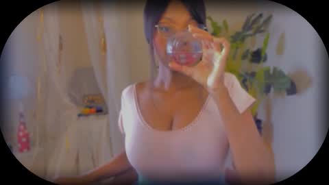 Snapshot of bellahproudly chatting on December 2025 04:19:02 AM Bellah online show from December 2025 04:19:02 AM