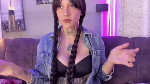 Bella online show from October 2025 03:50:02 AM