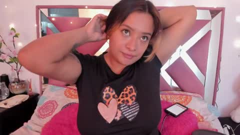 bellalumi online show from May 2026 03:45:01 AM