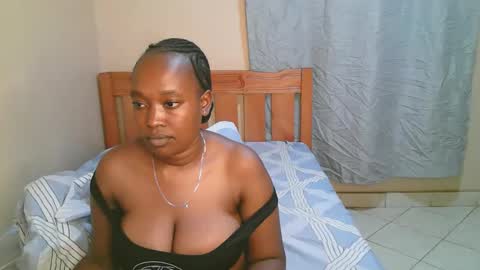 Snapshot of bellalure33 chatting on October 2025 11:20:02 PM Bella online show from October 2025 11:20:02 PM