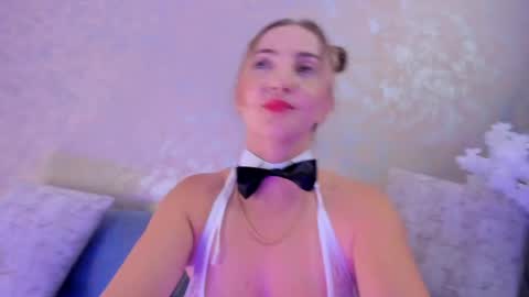 Snapshot of bellamariex chatting on May 2026 01:35:01 AM Bella Marie online show from May 2026 01:35:01 AM