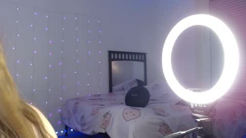 Bella Monroe online show from February 2025 07:49:01 AM