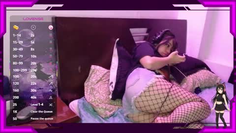 Bella Monteluna online show from November 2025 05:13:02 AM