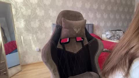 Snapshot of bellaparker_ chatting on February 2025 11:10:02 AM bellaparker_ online show from February 2025 11:10:02 AM