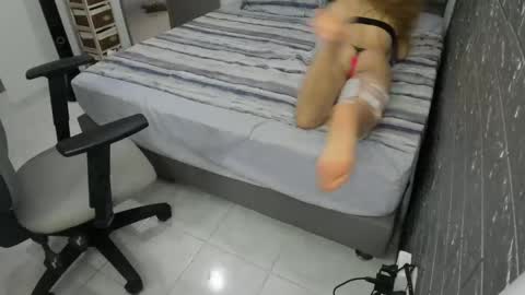 Snapshot of bellaprettty chatting on January 2025 10:16:02 PM Bella Angelycal online show from January 2025 10:16:02 PM