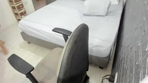 Snapshot of bellaprettty chatting on March 2025 10:45:02 PM Bella Angelycal online show from March 2025 10:45:02 PM