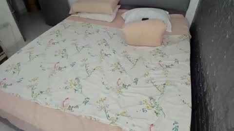 Snapshot of bellaprettty chatting on November 2025 11:07:02 PM Bella Angelycal online show from November 2025 11:07:02 PM