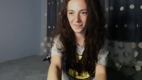 Snapshot of bellaqueen0701 chatting on February 2025 01:47:01 AM bellaqueen0701 online show from February 2025 01:47:01 AM