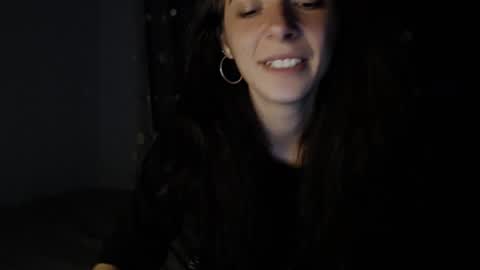 Snapshot of bellaqueen0701 chatting on February 2025 02:04:02 AM bellaqueen0701 online show from February 2025 02:04:02 AM