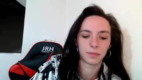 Snapshot of bellaqueen0701 chatting on March 2025 05:07:02 AM bellaqueen0701 online show from March 2025 05:07:02 AM