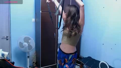 Snapshot of bellaqueen0701 chatting on September 2025 01:02:01 PM bellaqueen0701 online show from September 2025 01:02:01 PM