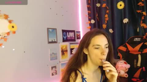 Snapshot of bellaqueen0701 chatting on September 2025 09:53:01 PM bellaqueen0701 online show from September 2025 09:53:01 PM