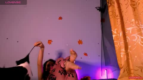 Snapshot of bellaqueen0701 chatting on November 2025 06:53:01 PM bellaqueen0701 online show from November 2025 06:53:01 PM