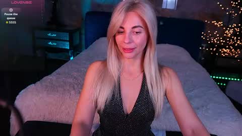 Bella online show from April 2026 04:09:01 PM