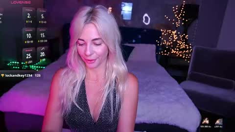 Bella online show from May 2026 08:14:02 PM