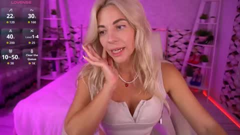 Bella online show from May 2026 11:52:02 AM