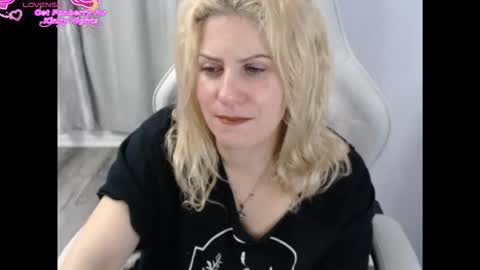 Snapshot of bellastar84 chatting on November 2025 01:33:02 PM Starr40 online show from November 2025 01:33:02 PM